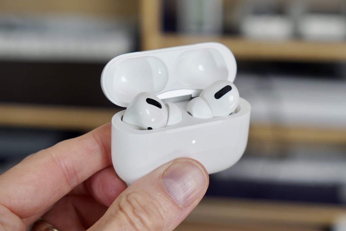 Review Apple AirPods Pro - InteliGeek
